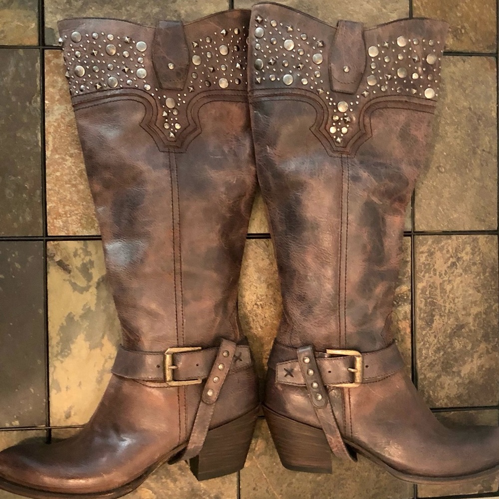 Black Star Boots